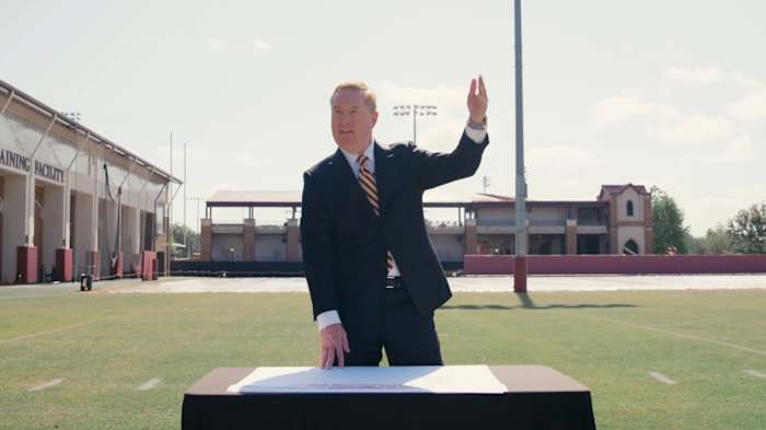 BF9715BC-B79A-43AA-AD42-E7B0BF6753A8